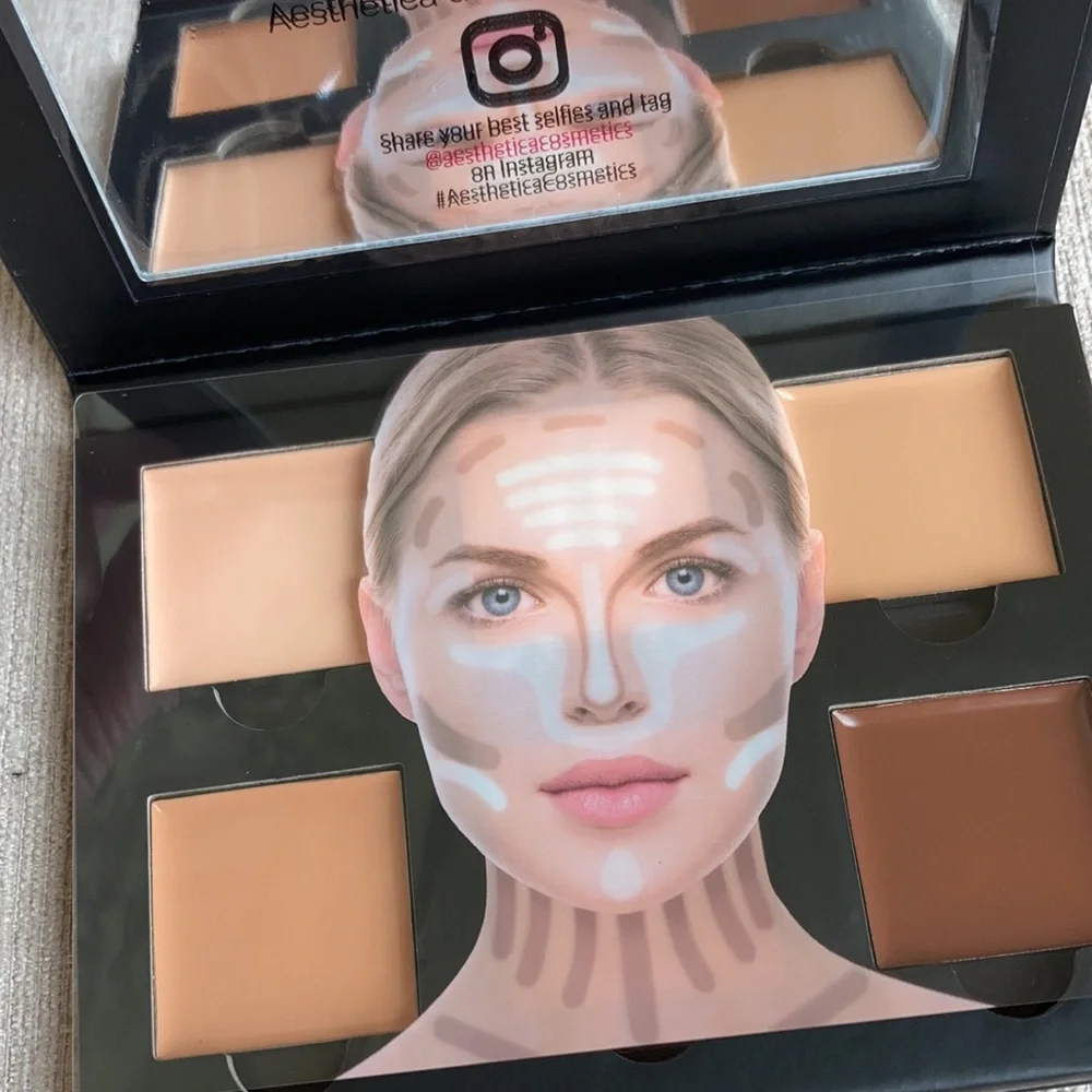 NIB Aesthetica contour series palette with instruction booklet
